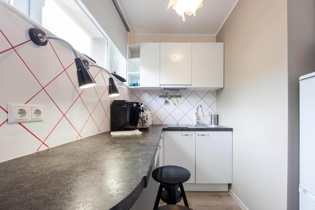 Scandinavian Style Apartment In City Center Tallinn Bagian luar foto